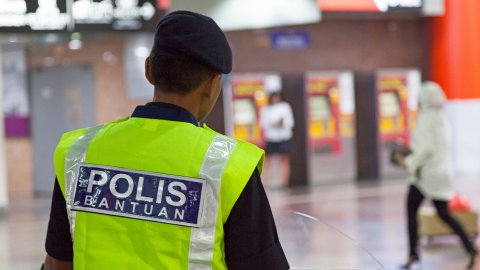 Rüyada Polis Görmek Ve Rüyada Polisten Kaçmak