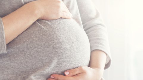 Falda Hamile Kadın Görmek Ve Falda İki Hamile Kadın Figürü Görmek