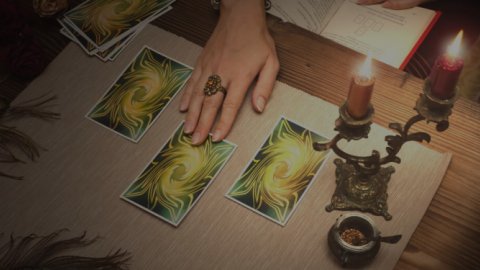 3 Kart Tarot Falı Nasıl Bakılır?